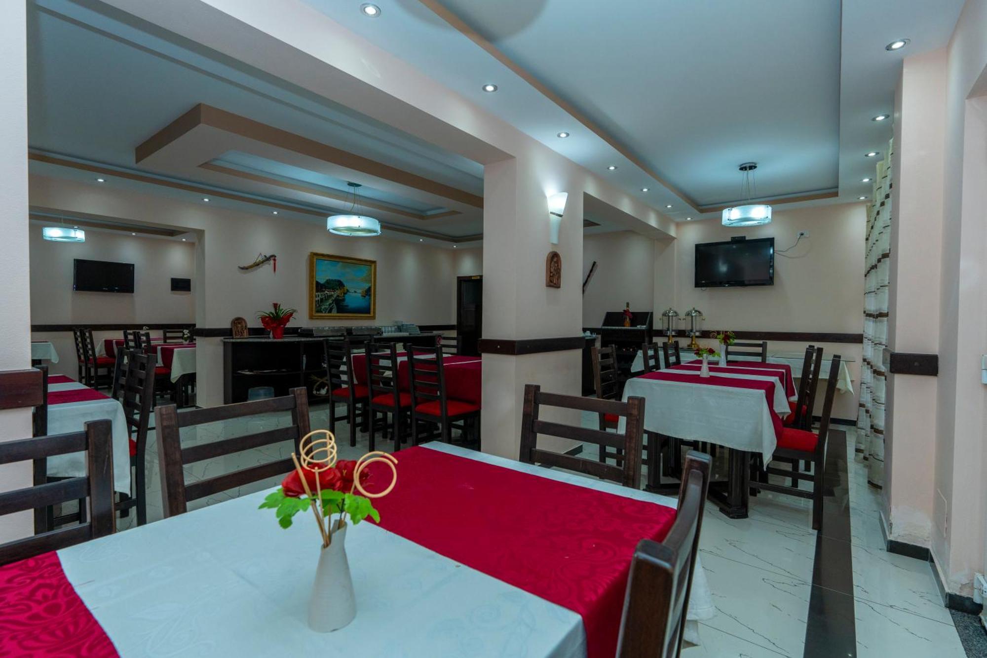 Hotel Albania Velipoje Luaran gambar